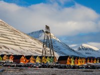 Longyearbyen city. photo by: @Vojta Moravec